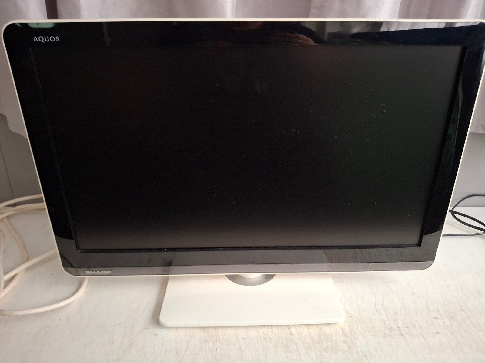 Sharp Aquos TV 22 inch - Gebruikt, werkt goed, Audio, Tv en Foto, Televisies, Ophalen, Gebruikt, Sharp