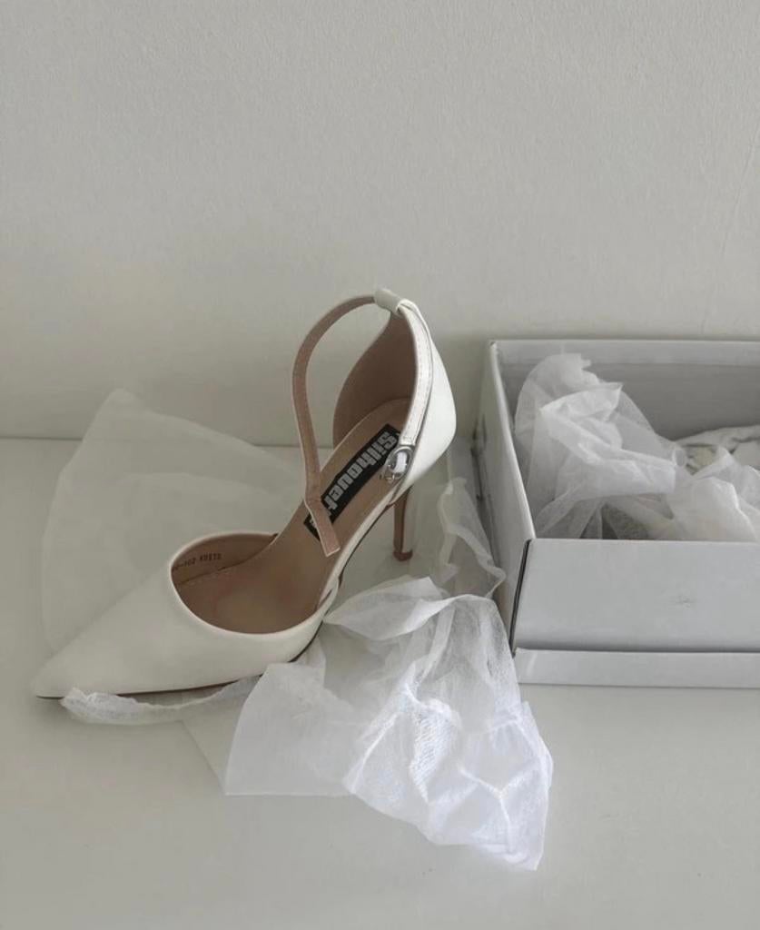 Witte Hakken - Perfect voor Bruiloft of Feest, Ophalen of Verzenden, Nieuw, Wit, Pumps