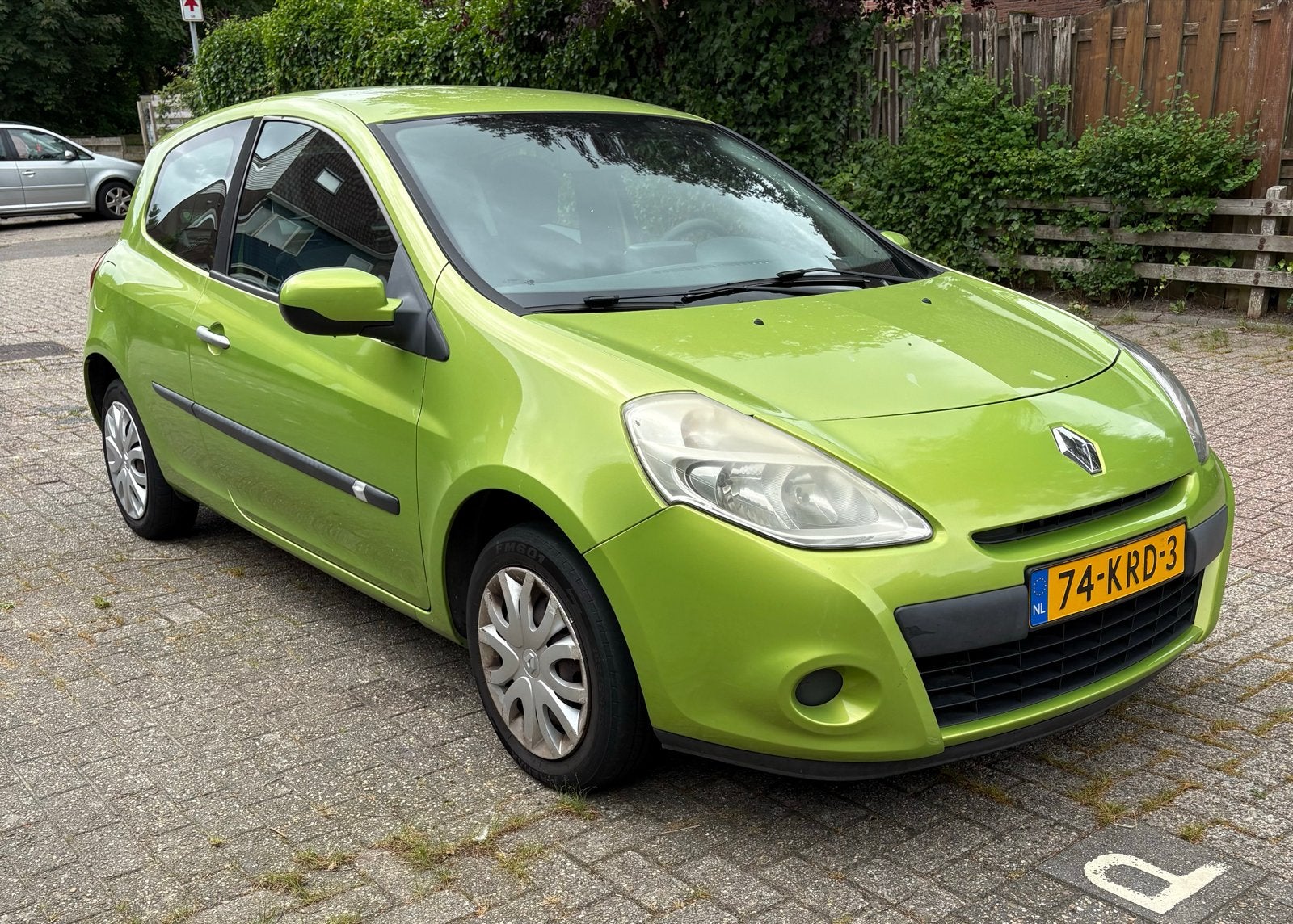 Renault Clio 1.2 16V 55KW 3-DRS 2010 zie beschrijving, Voorwielaandrijving, 74 pk, 4 cilinders, Digitale radio-ontvangst
