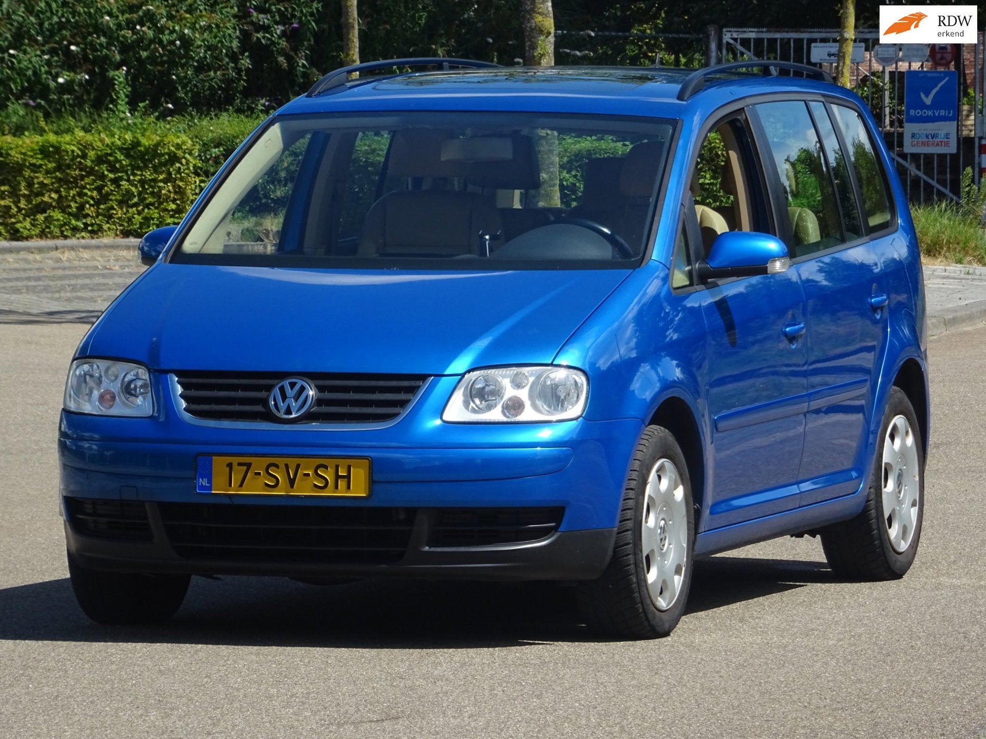 Volkswagen Touran 2.0-16V FSI Trendline 7PERS NAP/LEER/CRUIS, Auto's, Dealer onderhouden, 1525 kg, Gebruikt, 4 cilinders