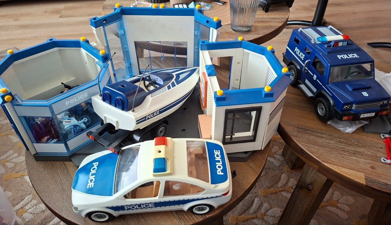Playmobil Politiebureau, voertuigen en figuren, Ophalen