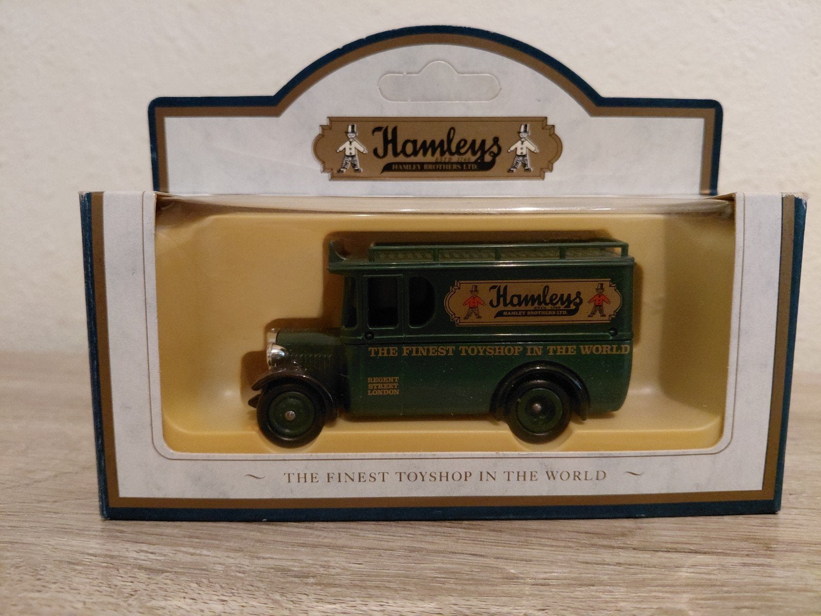 'Hamleys' Dennis Delivery Van, Overige merken, 1:50 of kleiner, Auto, Verzenden