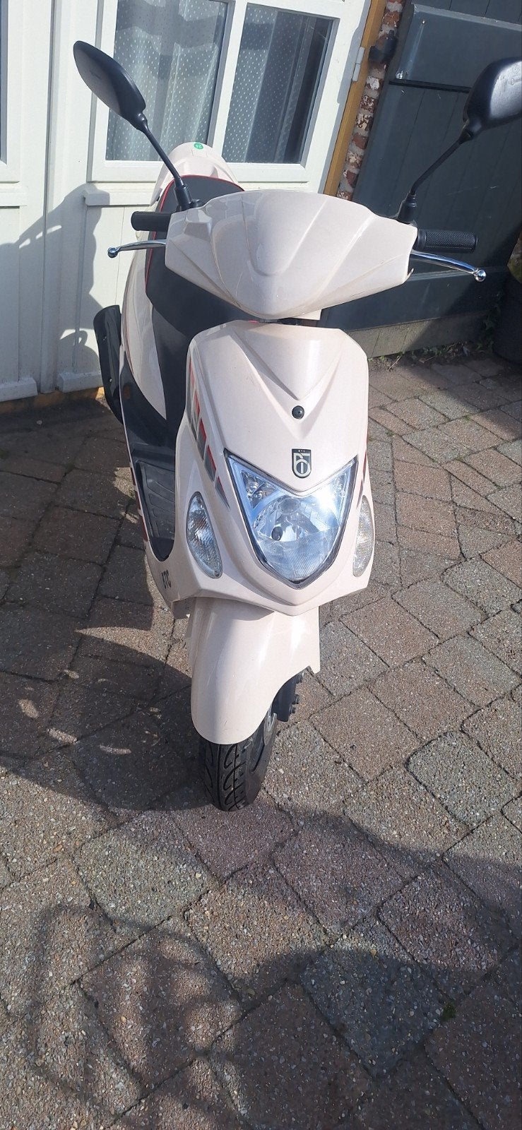 BTC City Scooter - In nieuwstaat 680km oud! Afkomstig 1e eig, Ophalen, Zo goed als nieuw, Benzine, Overige merken