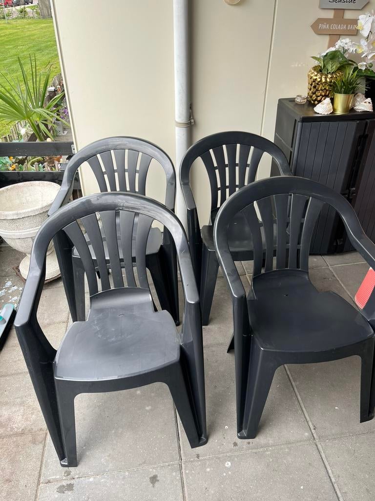 Tuin kuip stapelstoelen, Ophalen, Zo goed als nieuw, Kunststof