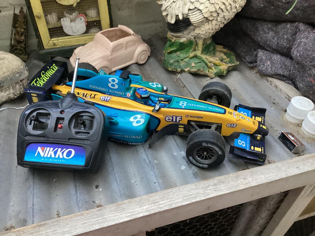 Radiografische Renault F1., Hobby en Vrije tijd, Elektro, Gebruikt, Ophalen of Verzenden, Auto onroad