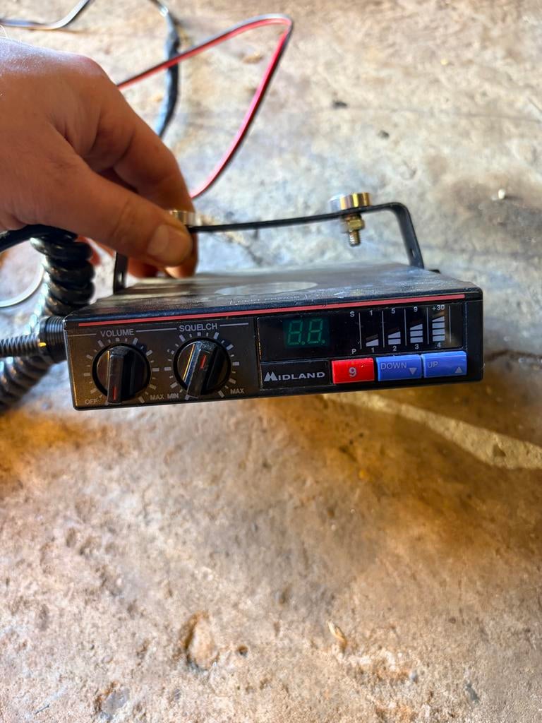 2x 27mc Bakkies Radio's met Magneet Antenne en Afstelkastje, Ophalen of Verzenden, Gebruikt