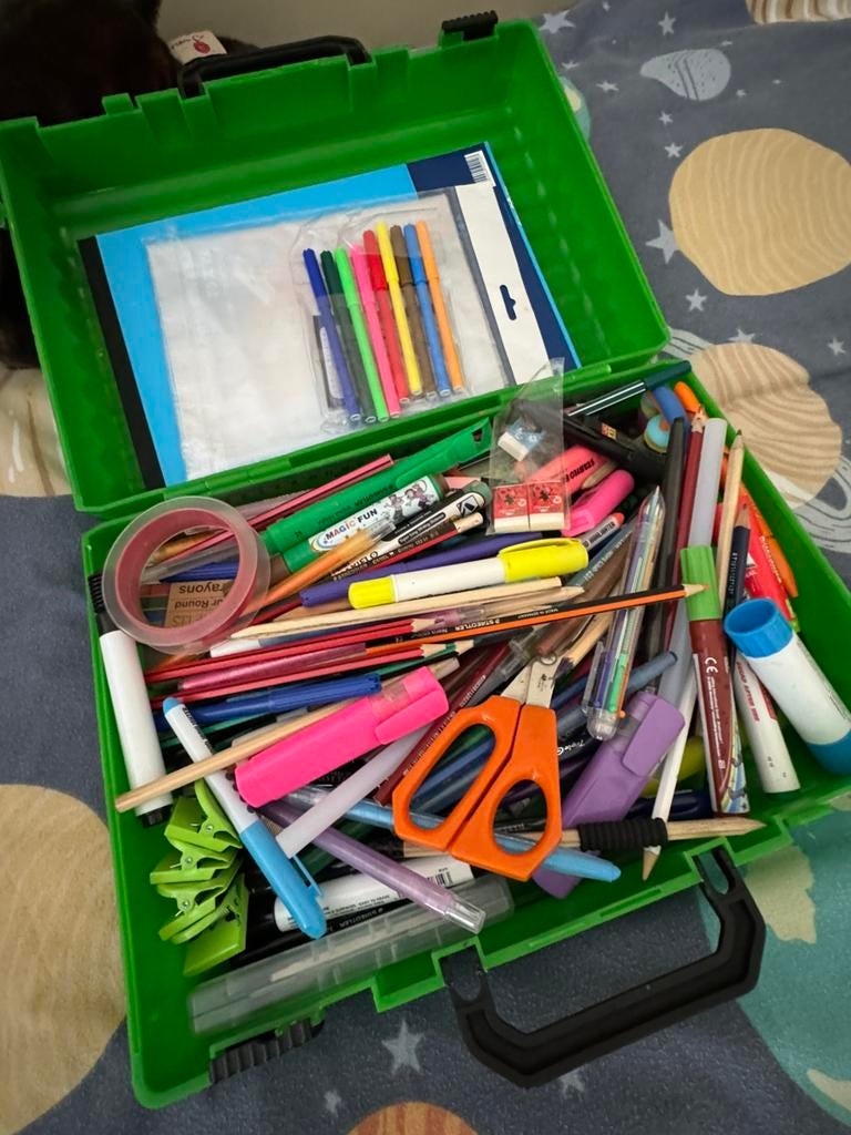 Kids art and stationery case, Ophalen, Gebruikt, Knutselen