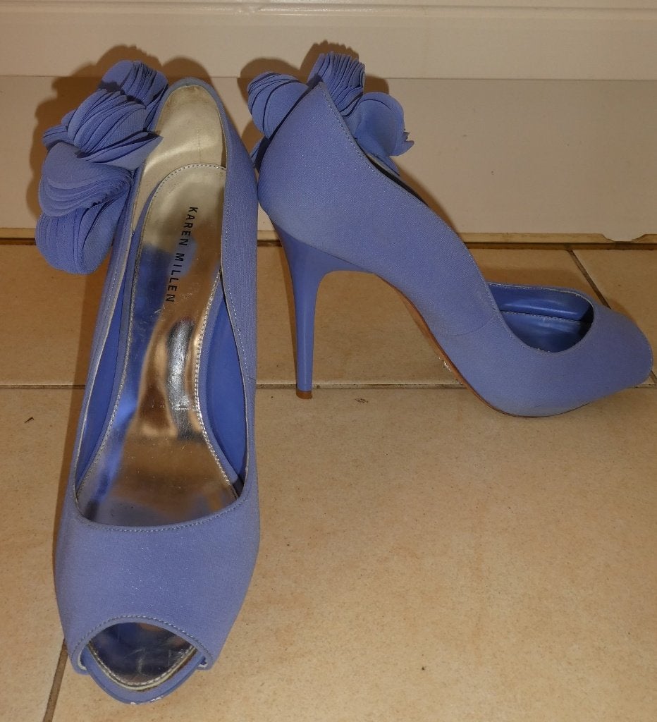 Karen Millen pumps maat 39 lavendelblauw peeptoe rozet, Pumps, Karen Millen, Zo goed als nieuw, Verzenden