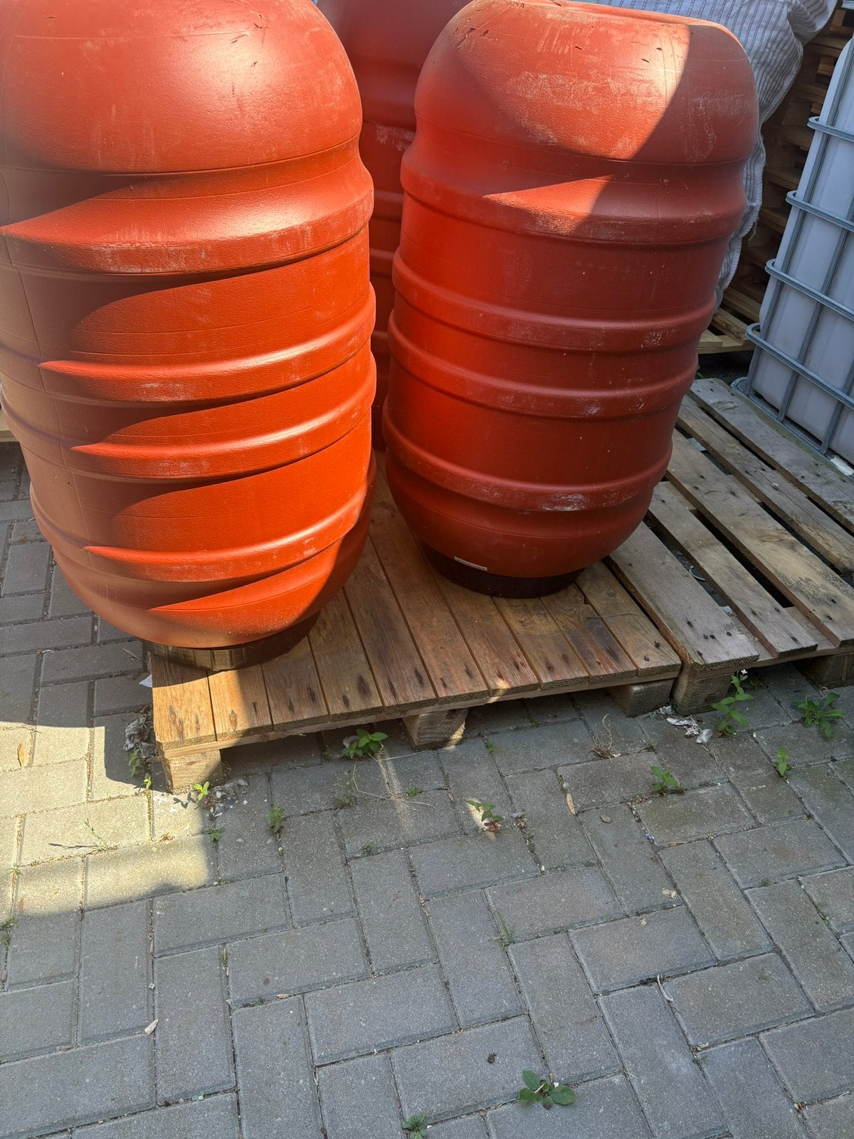 Oranje Regentonnen voerton 220 liter met draaideksel vaten, Tuin en Terras, Regentonnen, Kunststof, Gebruikt, 150 liter of meer