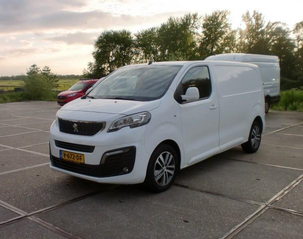 Peugeot Expert 2.0 BlueHDi 120pk 3PERS AIRCO BJ2017 LEASE€, 1588 kg, Gebruikt, Euro 6, Origineel Nederlands