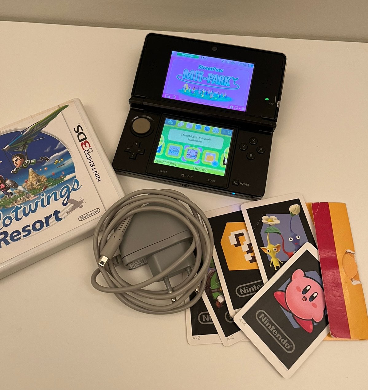 Nintendo 3DS met spel, Spelcomputers en Games, Spelcomputers | Nintendo 2DS en 3DS, Ophalen of Verzenden, Zo goed als nieuw, 3DS