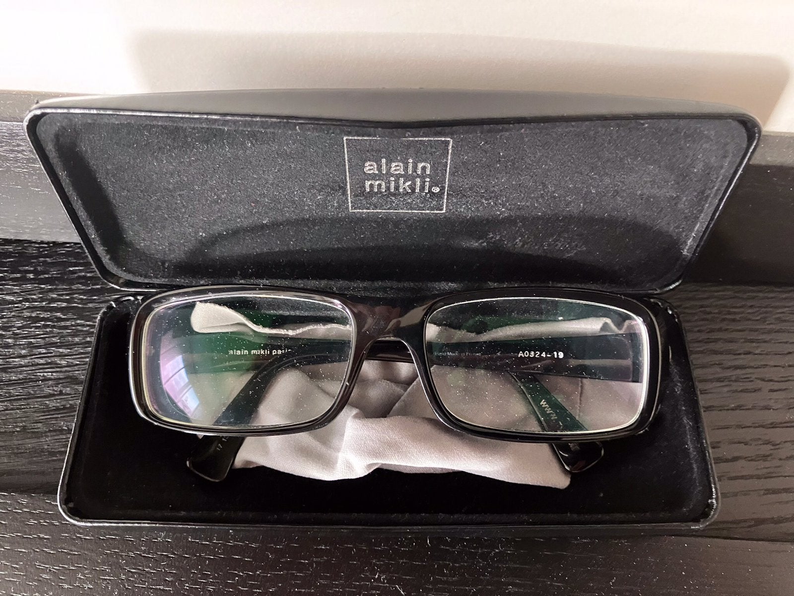 Mooie zwarte design bril van Alain Mikli in goede staat., Overige merken, Zwart, Ophalen of Verzenden, Zo goed als nieuw