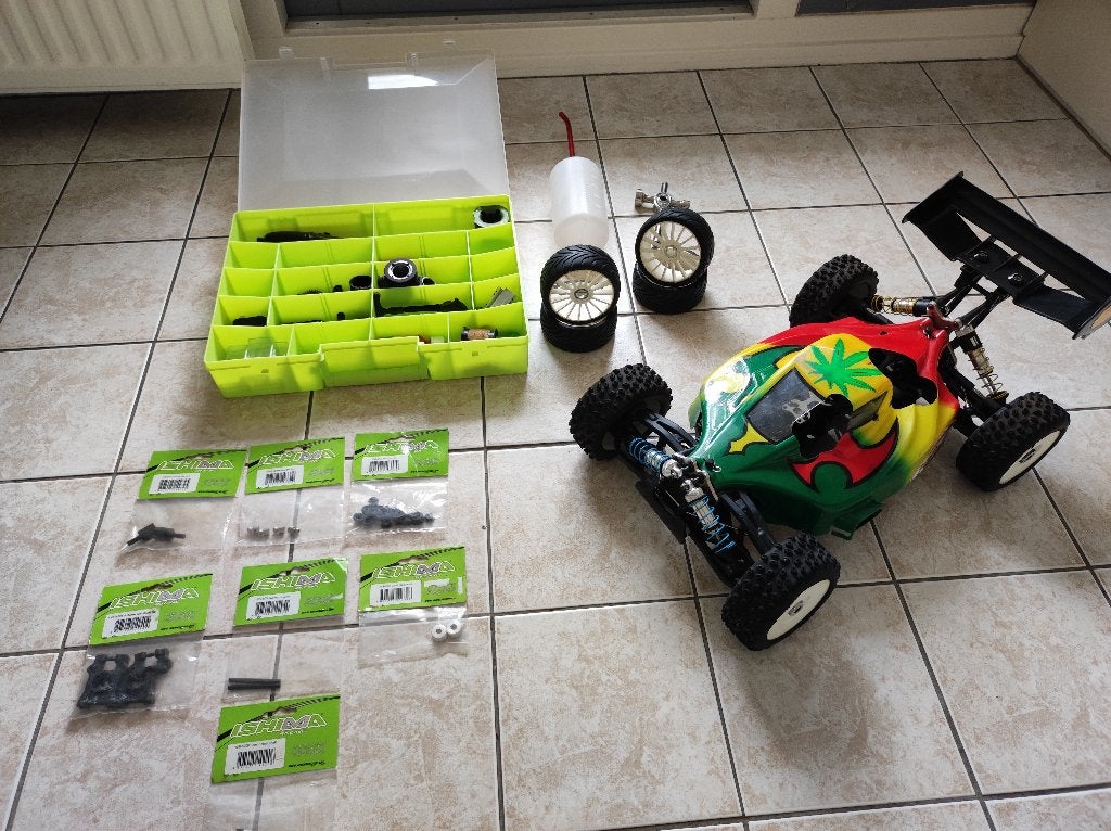 Ishima Rave 1:8 Roller met veel extra onderdelen, Gebruikt, Auto offroad, Ophalen of Verzenden, Nitro