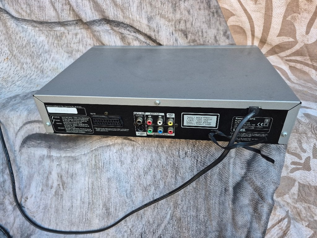 Foto 5 van Loewe Xemix 6222PS Silver DVD speler