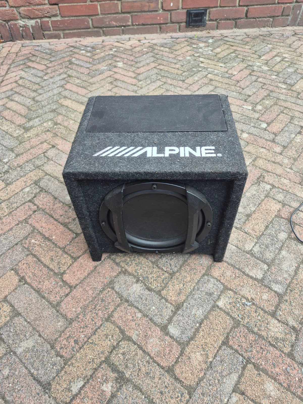 alpine actieve 8 inch subwoofer, Ophalen, Gebruikt