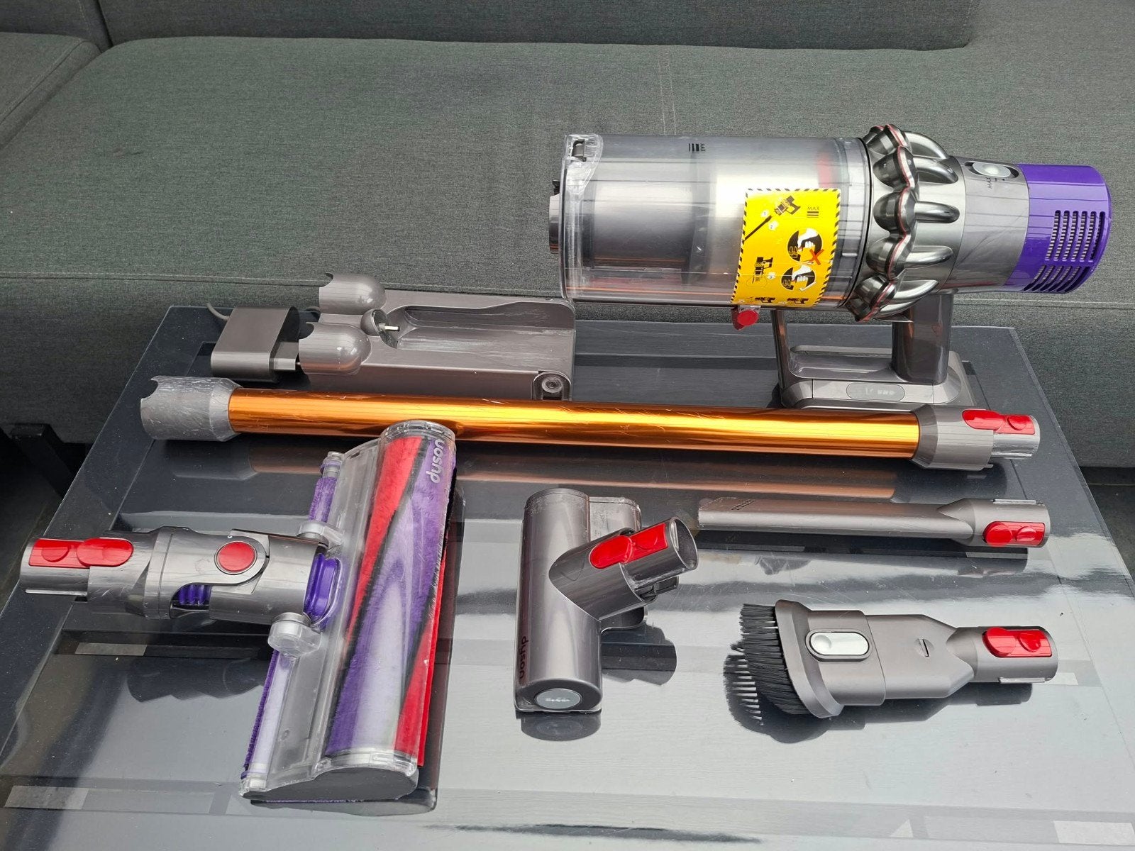 Dyson Cyclone V10 Absolute Steelstofzuiger 
In Zeer Goede St, Witgoed en Apparatuur, Ophalen of Verzenden, Zo goed als nieuw, Dyson