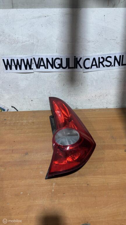 Achterlicht rechts Opel Agila B ('08-'15), Gebruikt, Opel, Ophalen of Verzenden, Opel