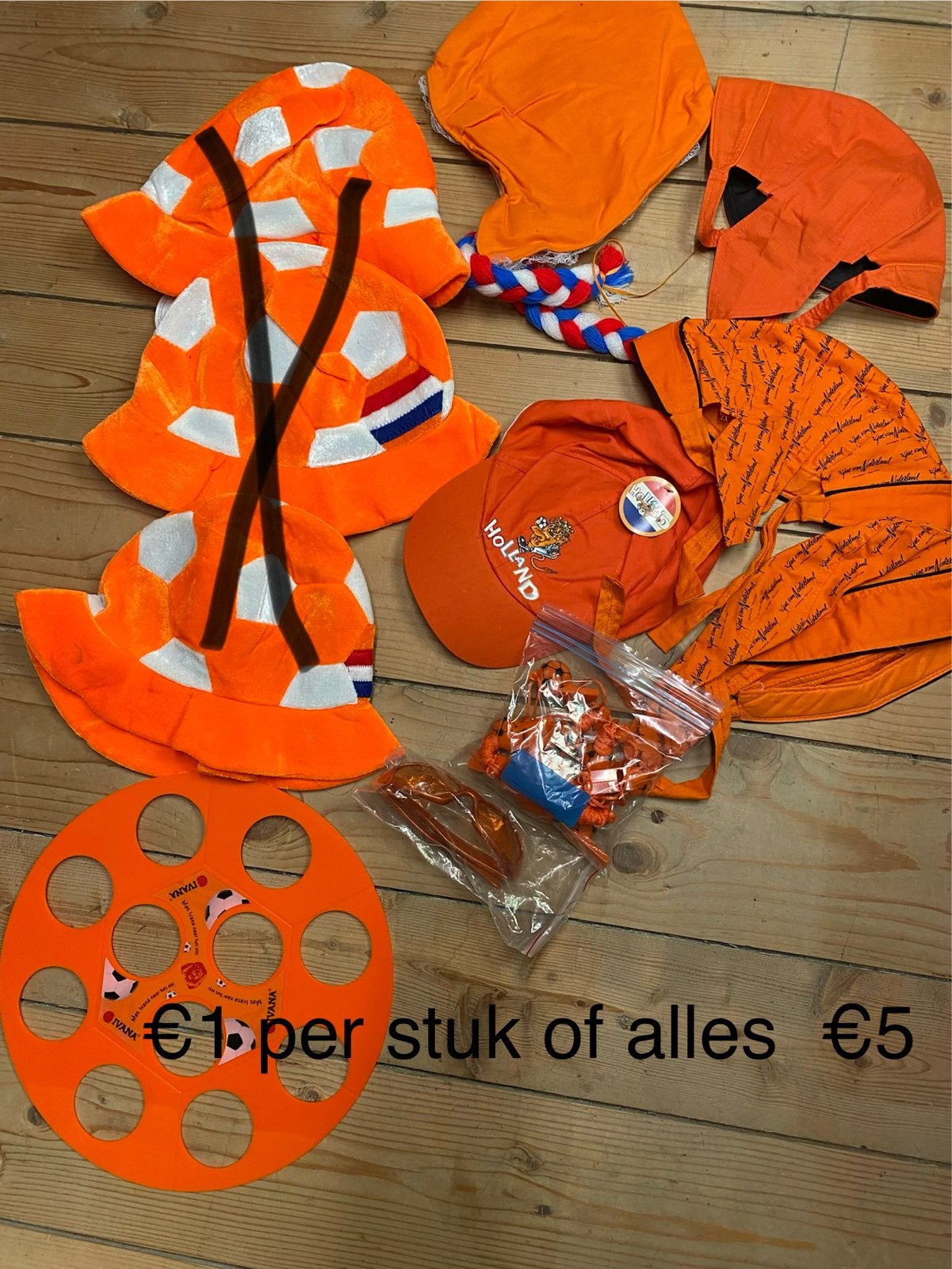 Oranje Fanartikelen: Petjes, Kleppers, T-shirts, Handschoen, Maat 46/48 (XL) of groter, Oranje, Ophalen of Verzenden, Korte mouw