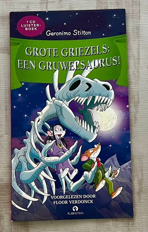 Luisterboek Geronimo Stilton Grote Griezels een Gruwelsaurus, Boeken, Luisterboeken, Ophalen of Verzenden, Kind