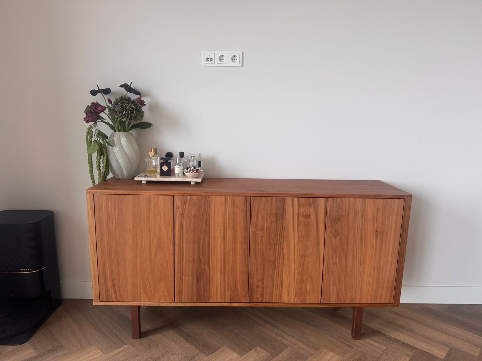 IKEA STOCKHOLM dressoir - Zo goed als nieuw, Huis en Inrichting, Ophalen, 150 tot 200 cm, Zo goed als nieuw, 25 tot 50 cm