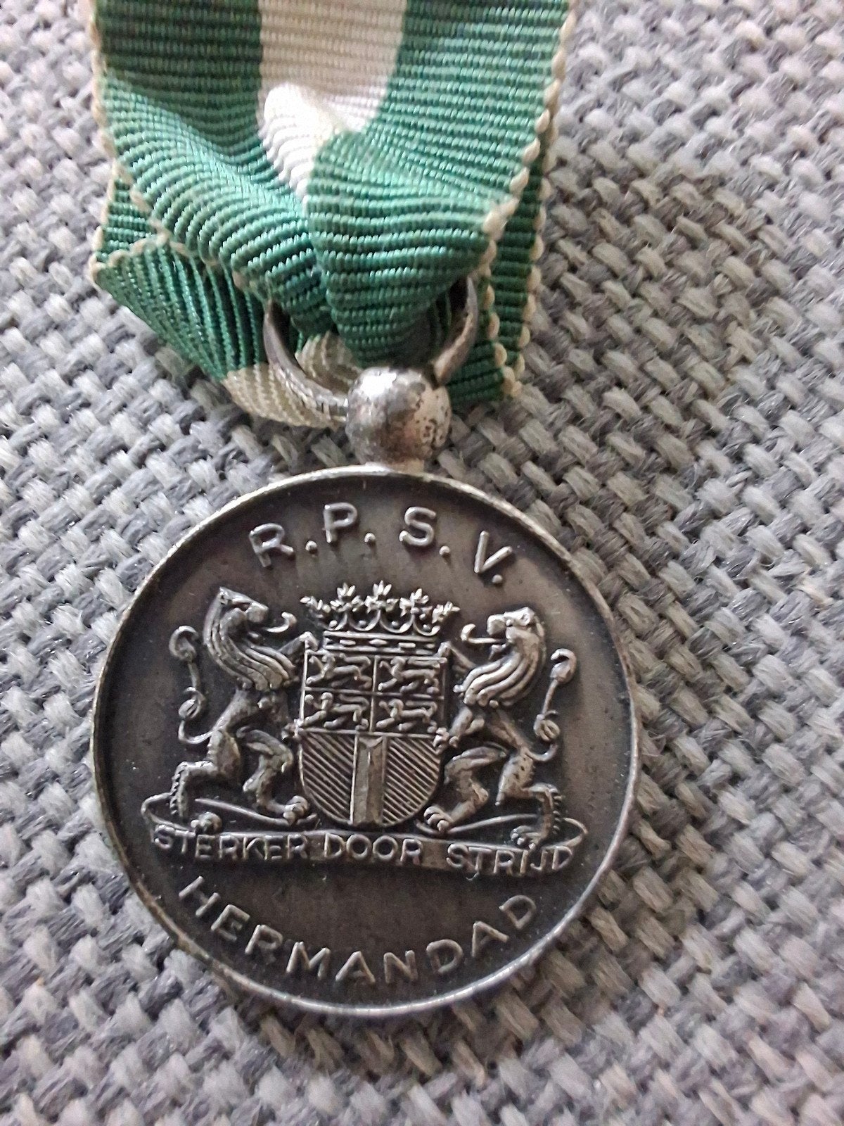 medaille Gemeentepolitie Rotterdam Hermandad, Verzenden, Overige soorten, Nederland, Embleem of Badge