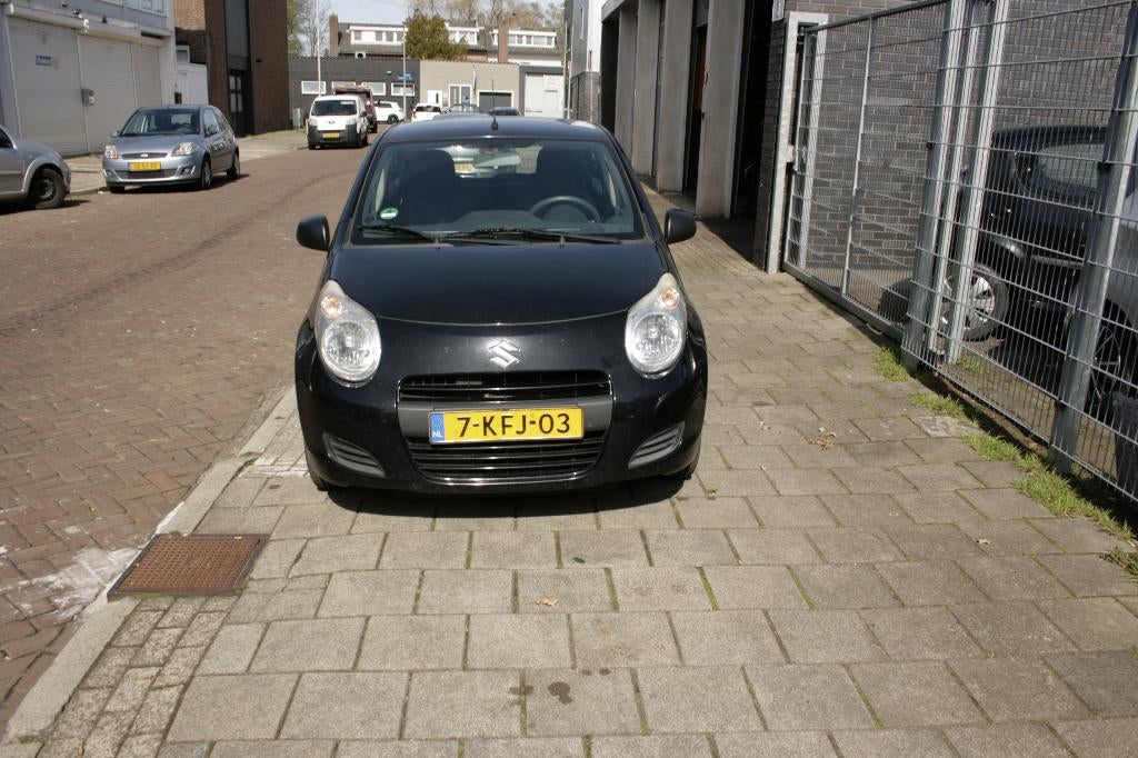 Suzuki Alto 1.0 2013 Zwart, Auto's, Voorwielaandrijving, Euro 5, Stof, 200 kg