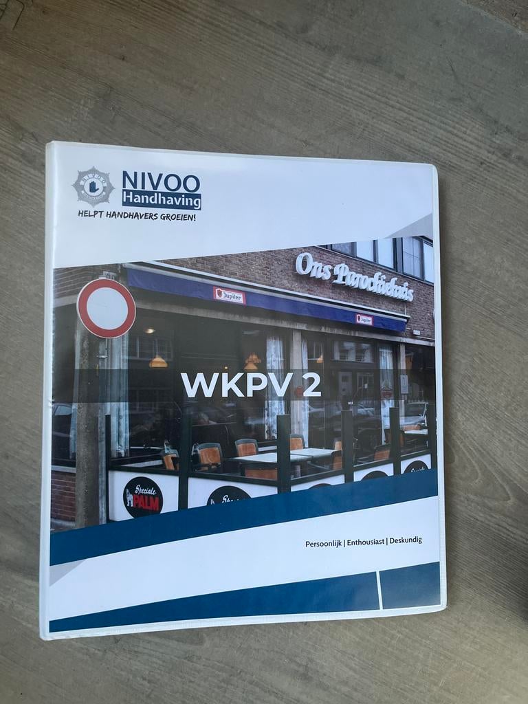 Nivoo schoolboeken Handhaving (BOA, WKPV, Sanctionerend), Ophalen, Zo goed als nieuw, Overige niveaus, Overige vakken