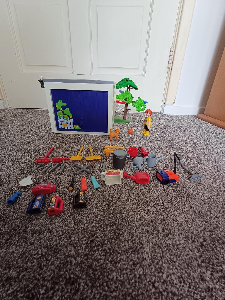 Playmobil garage (4318) + extra fietsende kinderen en boom, Ophalen, Zo goed als nieuw