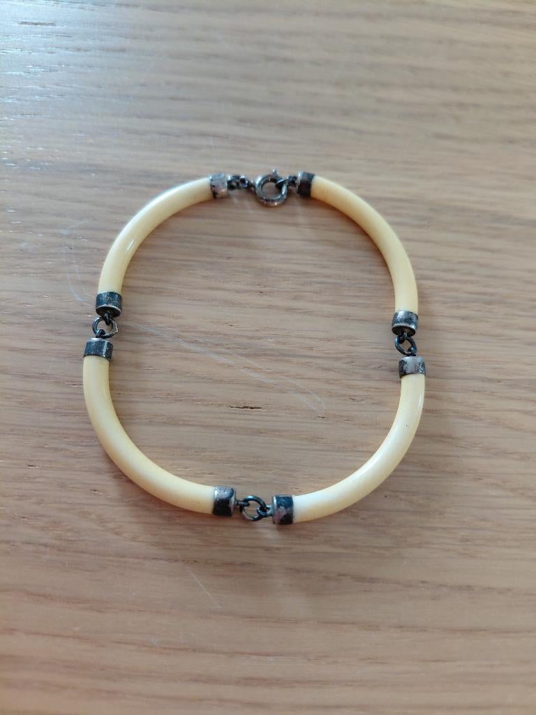 armband mogelijk ivoor/been, Ophalen of Verzenden, Gebruikt, Overige kleuren, Overige materialen