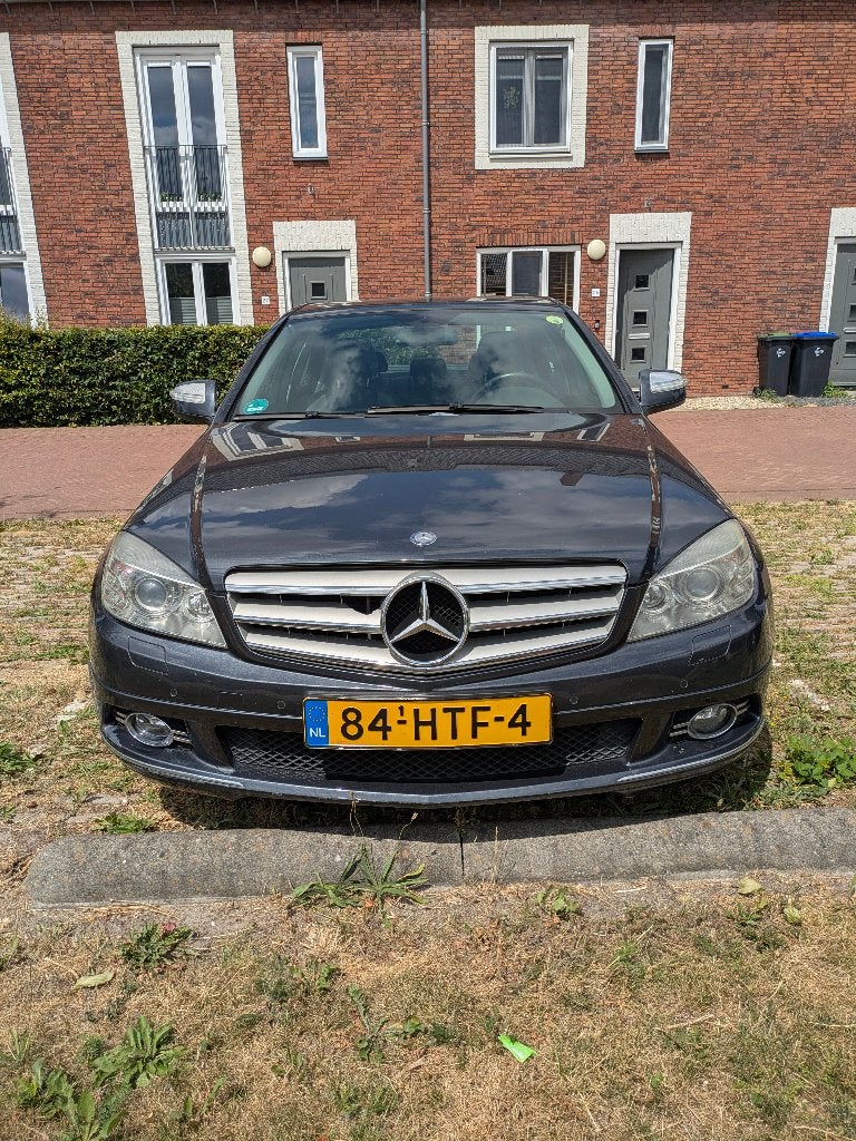 Mercedes-Benz C-Klasse 1.8 C180 Kompressor Sedan AUT 2008, Auto's, Mercedes-Benz, Achterwielaandrijving, 1800 kg, Zwart, 75 €/maand