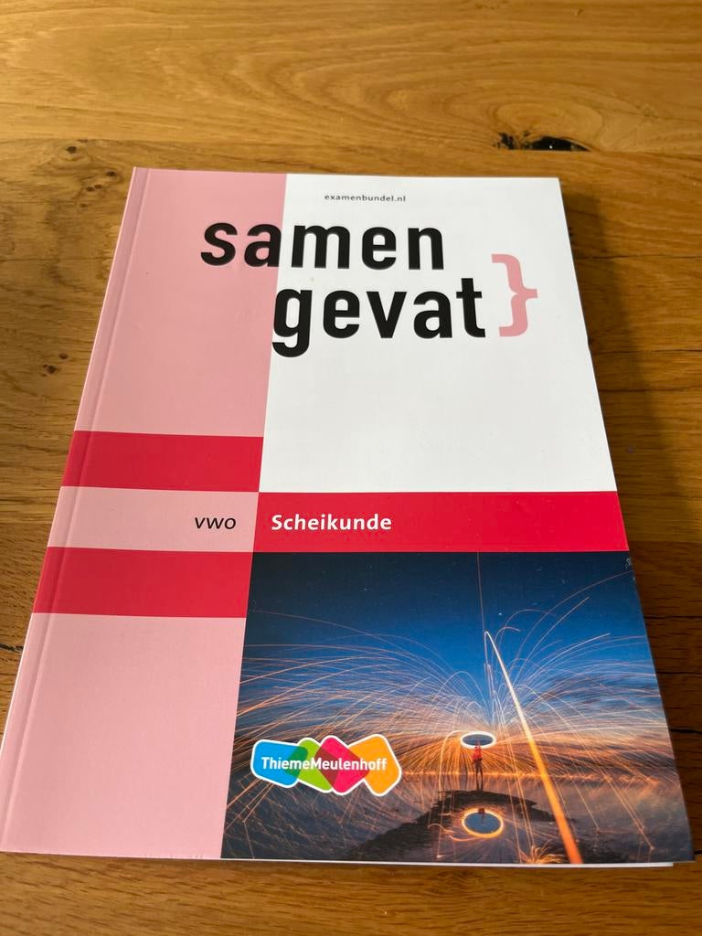 Examenbundel Samengevat Scheikunde VWO - Examenvoorbereiding, Ophalen of Verzenden, Beta, Zo goed als nieuw, Overige niveaus