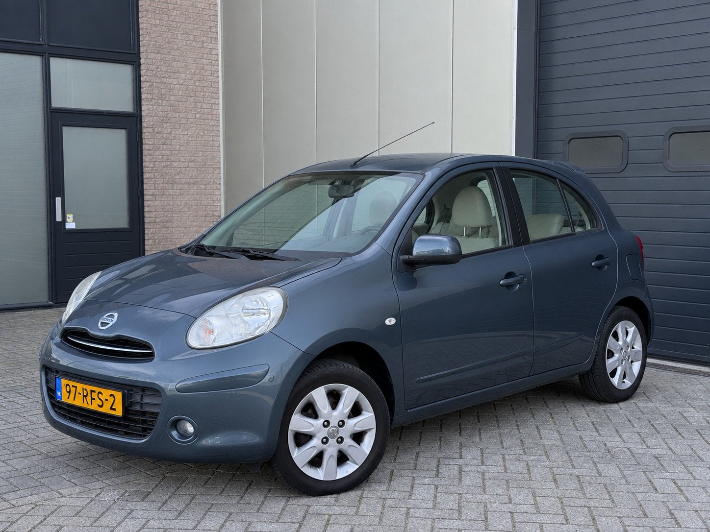 Nissan Micra 1.2 Connect Edition 2011 Navigatie/Cruise/Airco, Voorwielaandrijving, Euro 5, Gebruikt, 31 €/maand