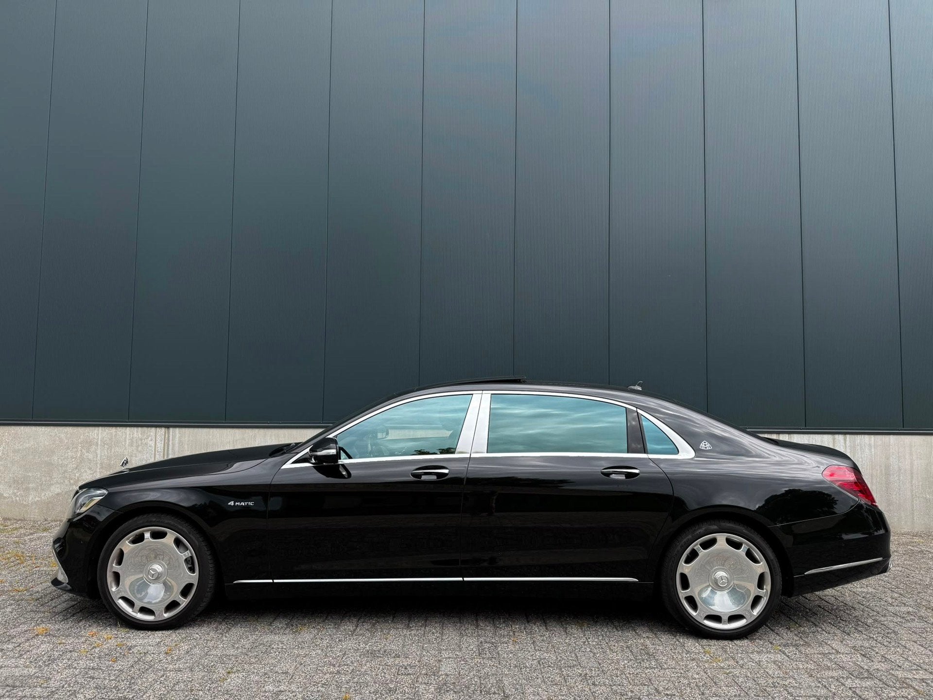 Mercedes-Benz S-klasse 500 MAYBACH|4MATIC|STERRENHEMEL|4ZITS, Auto's, 2175 kg, Gebruikt, Maybach S-Klasse, Zwart