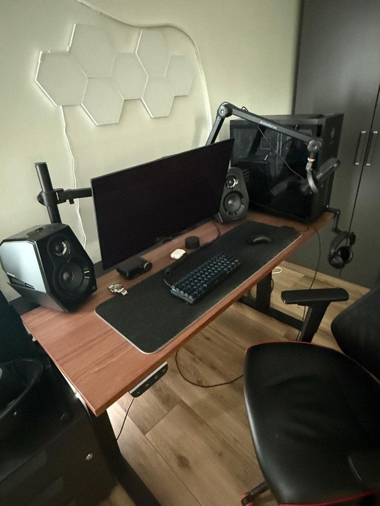 Complete High-End Gaming Setup | RTX 4070 Ti | i7 | OLED, 32 GB, Virtual Reality, Zo goed als nieuw, 2 TB