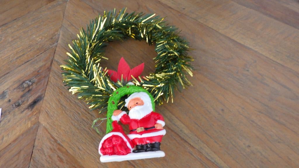 mooie kunststof kerstman aan ronde hanger, Ophalen of Verzenden, Gebruikt