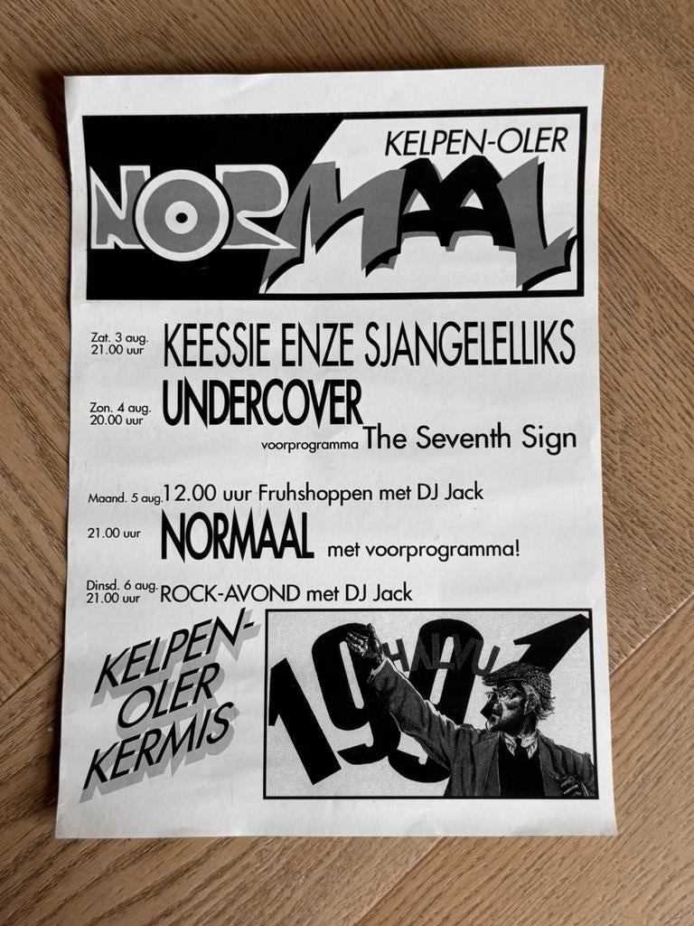 Officiële Poster Normaal Halvu (1991!), Verzamelen, Posters, Zo goed als nieuw, A4 of kleiner, Rechthoekig Staand, Ophalen of Verzenden