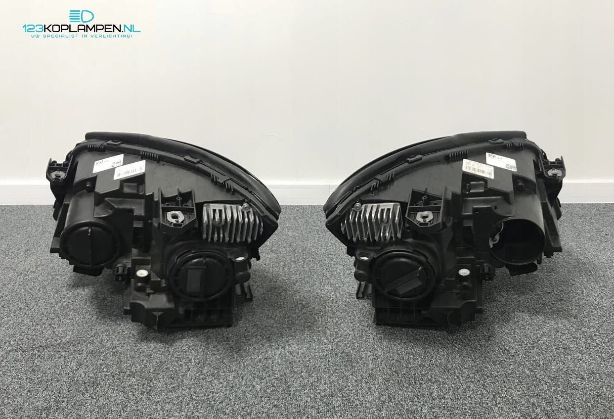 Mercedes GLA W156 Intelligent Light System koplamp koplampen, Ophalen, Gebruikt, -, -