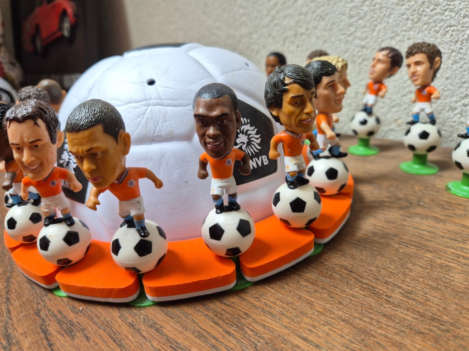 WK voetbal KNVB hoed met spelers poppetjes, Ophalen of Verzenden