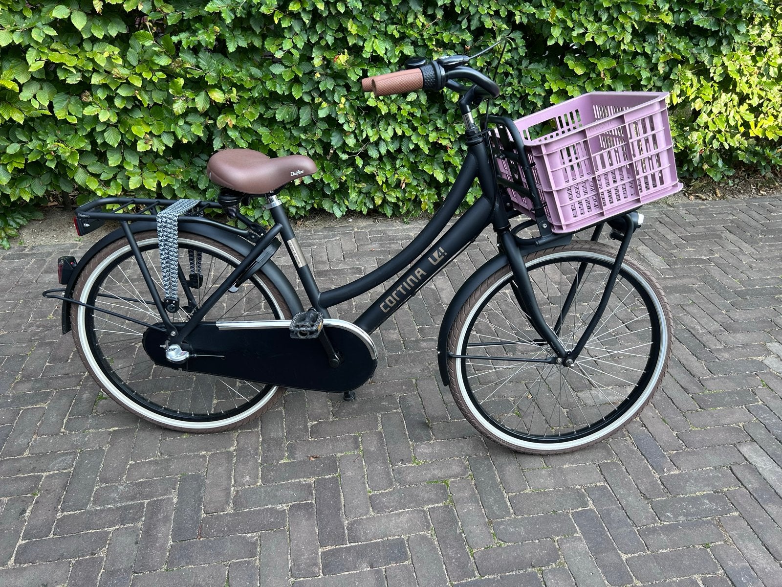 Cortina U4 transport mini 24 inch jet black matt, Fietsen en Brommers, Ophalen, Terugtraprem, Versnellingen, Gebruikt