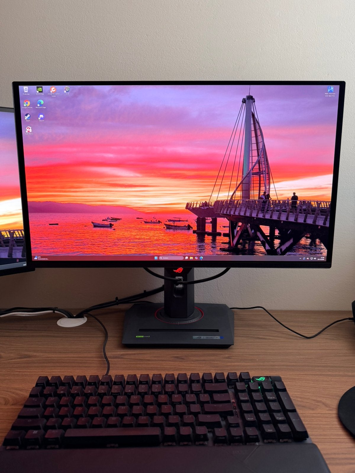 Foto 2 van ASUS ROG Strix 4K OLED gaming monitor