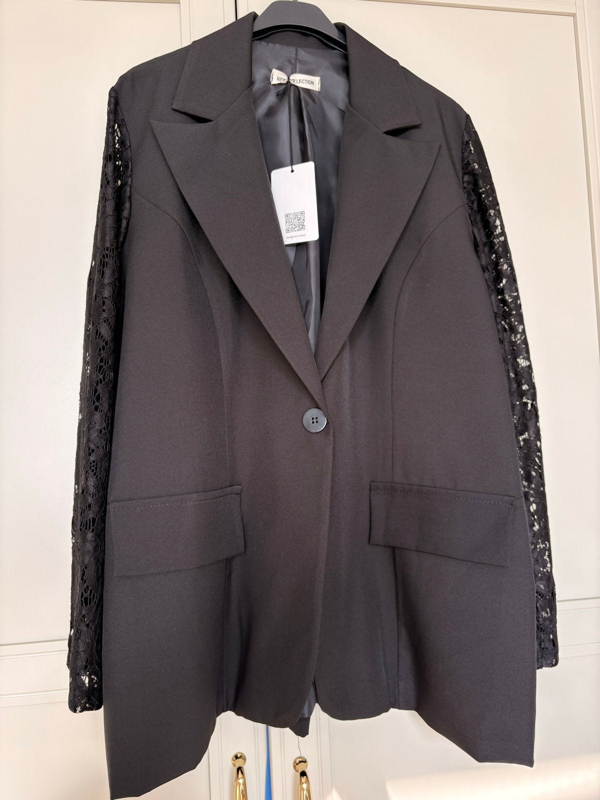 Nieuwe Zwarte Blazer met Kanten Mouwen - One Size (t/m 44), Zwart, Maat 42/44 (L), Nieuw, Ophalen of Verzenden