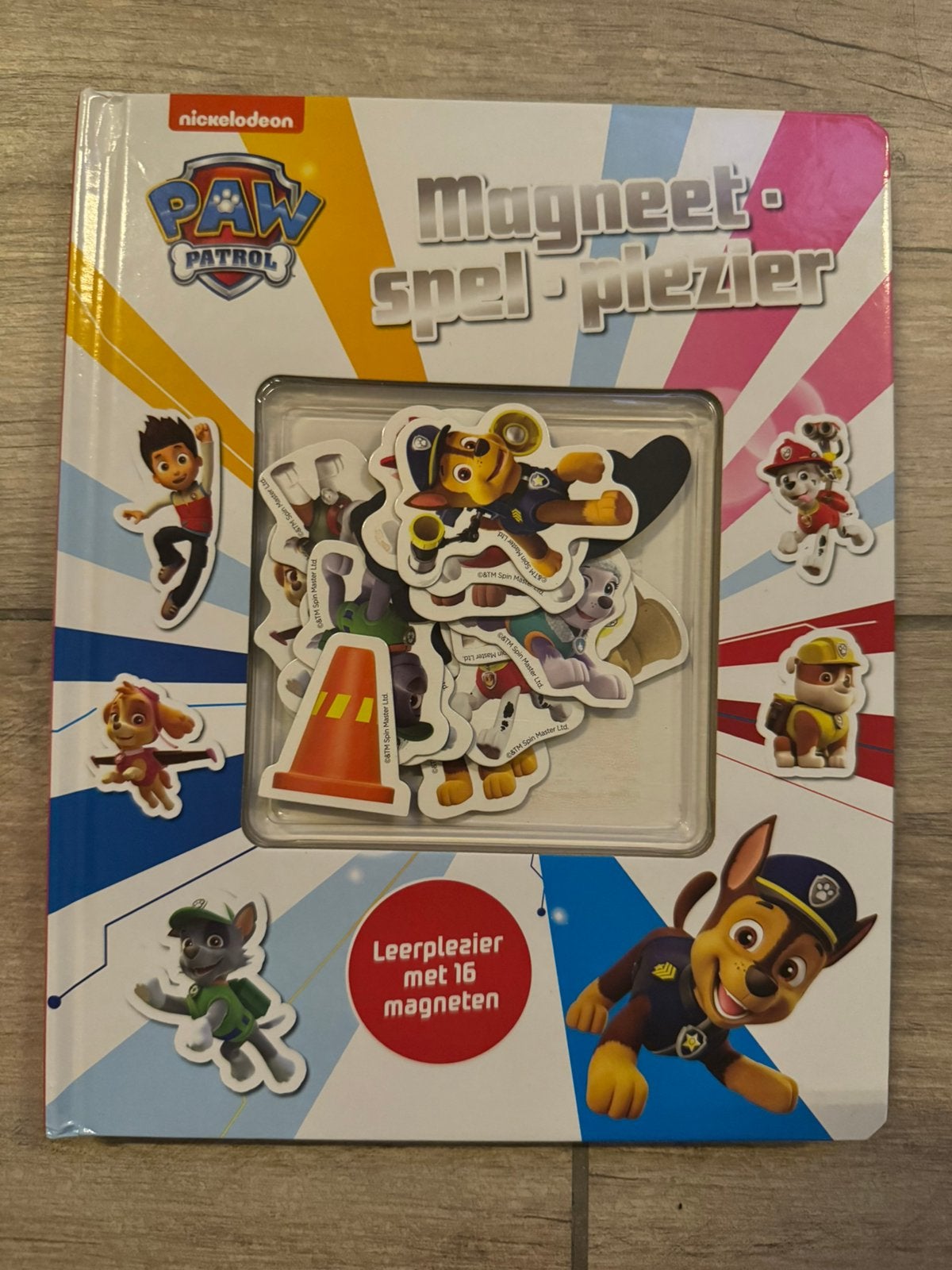 Magneet boekje Paw Patrol, Ophalen of Verzenden, Zo goed als nieuw