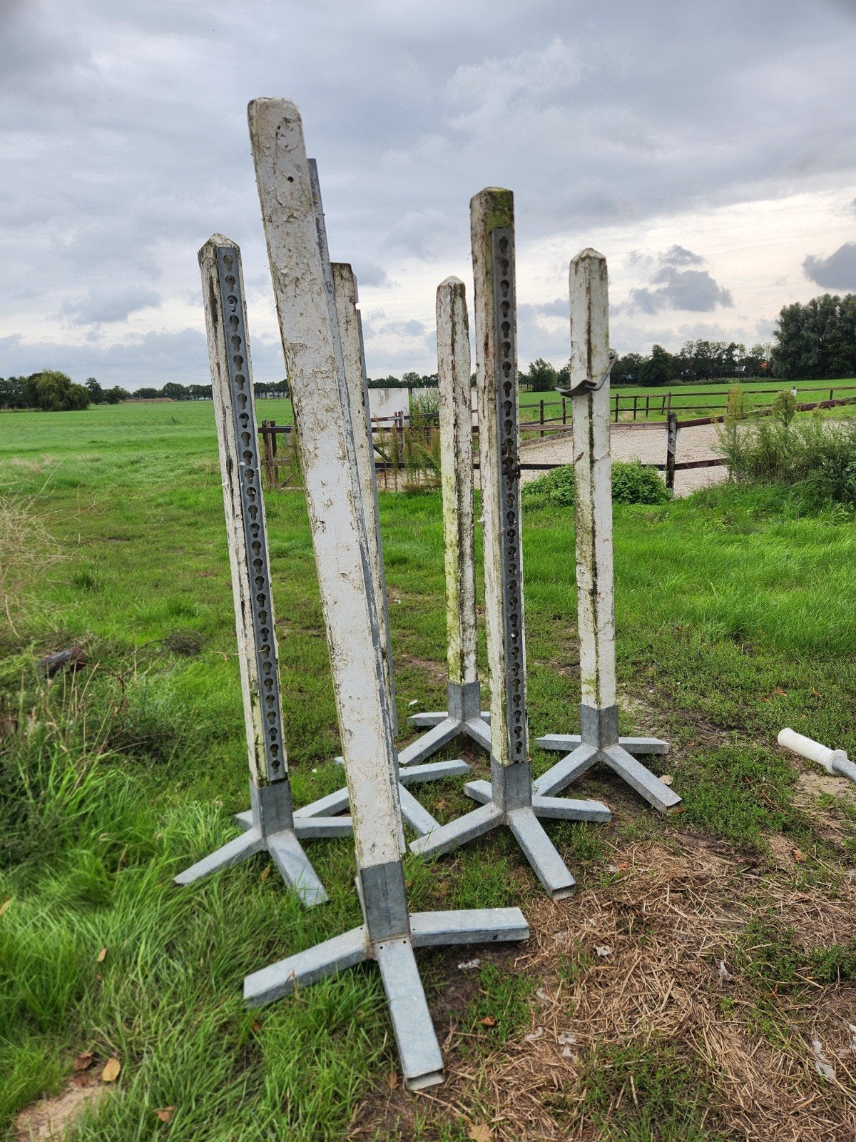 6 staanders, Dieren en Toebehoren, Ophalen, Gebruikt, Springen