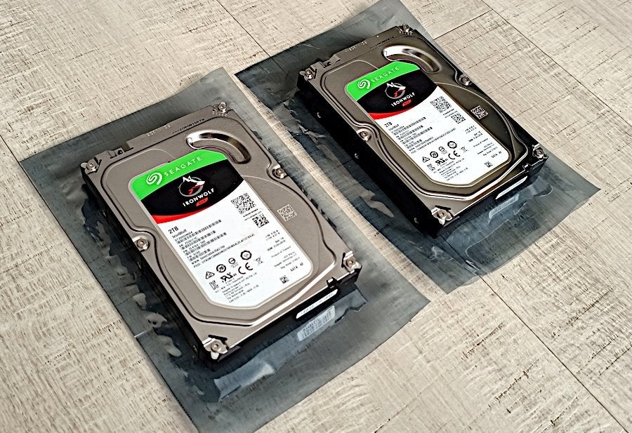 ** 4TB (2x 2TB) 3.5" Seagate Ironwolf NAS-schijven **, Computers en Software, Harde schijven, Intern, 2TB, Gebruikt, Ophalen of Verzenden