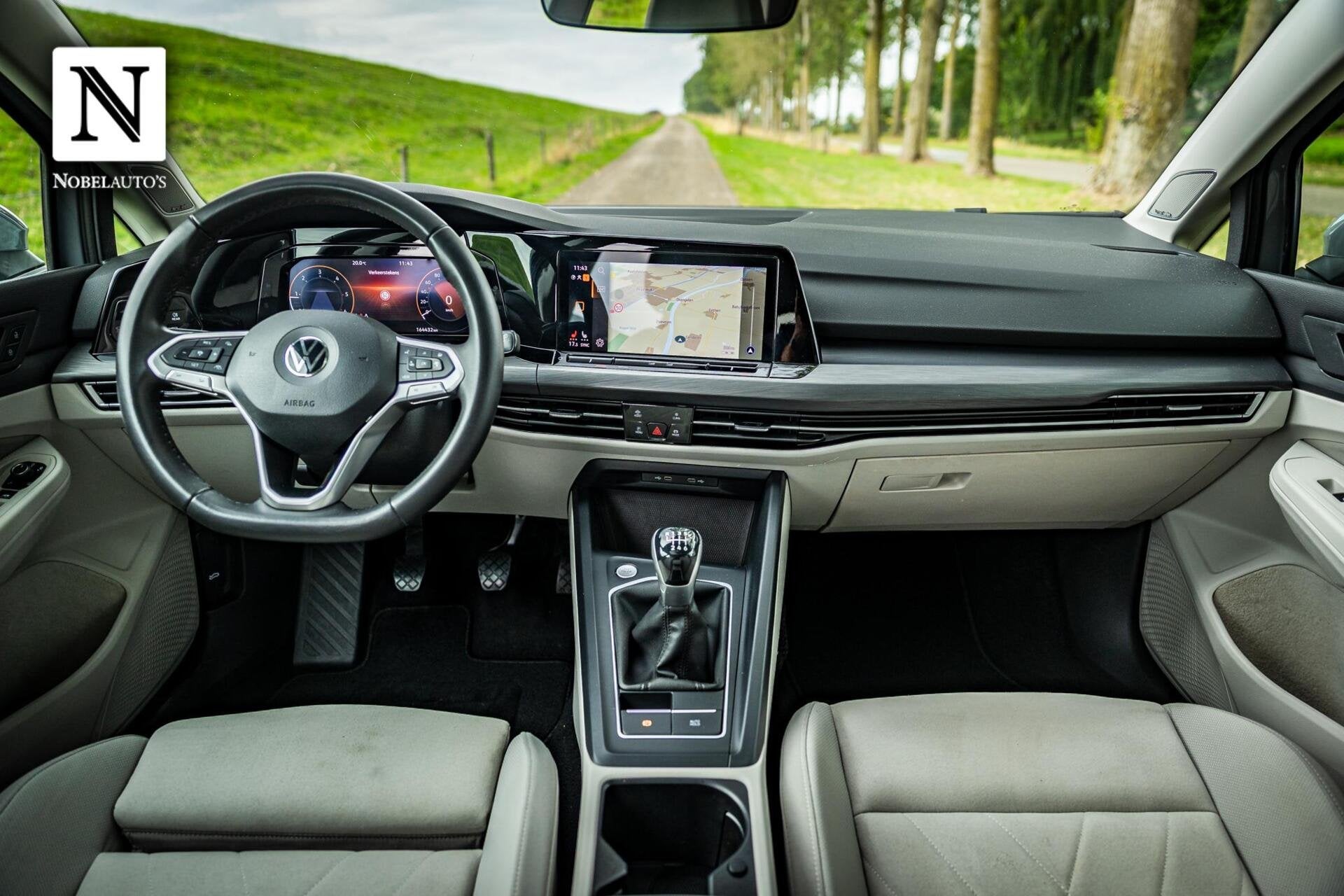 Volkswagen Golf 2.0 TDI Life Business |Nap |Pano |Virtual|SF, Voorwielaandrijving, Gebruikt, Euro 6, 4 cilinders
