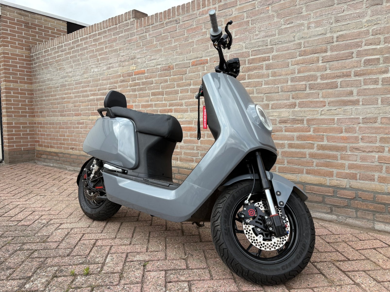 Unieke Niu N1s Motorscooter (Brom kenteken), Ophalen, Maximaal 45 km/u, Nieuw