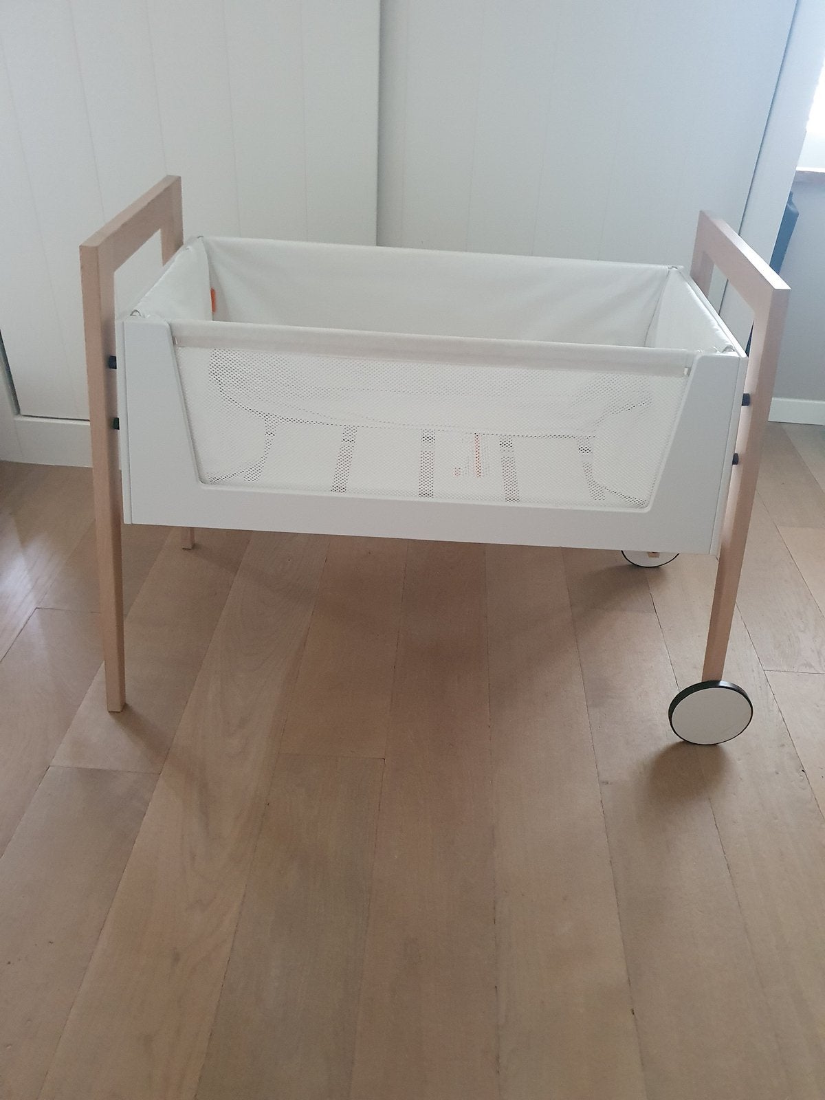 Leander Linea Side by Side Co-Sleeper (MOET ZSM WEG), Ophalen of Verzenden, Zo goed als nieuw, Minder dan 140 cm, Matras