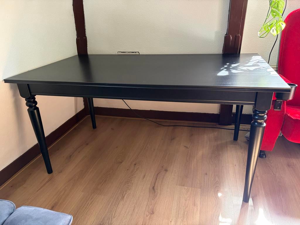 Zwarte Rosentorp tafel Ikea uitschuifbaar, Ophalen, 100 tot 150 cm, 50 tot 100 cm, Zo goed als nieuw