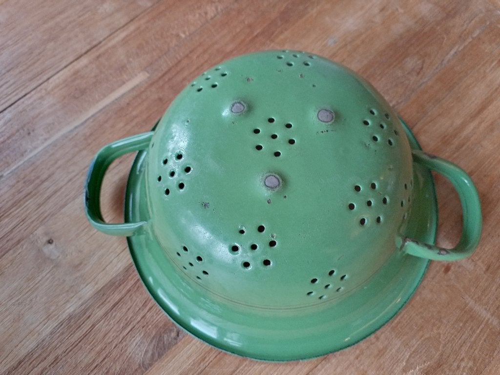 Emaille vergiet groen/wit met gouden bies, Antiek en Kunst, Ophalen of Verzenden