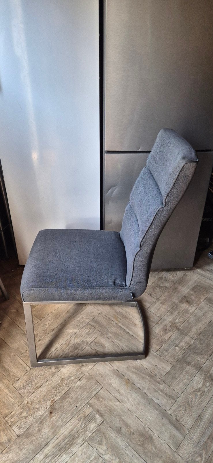 Set van 4 grijze stoffen eetkamerstoelen, Ophalen